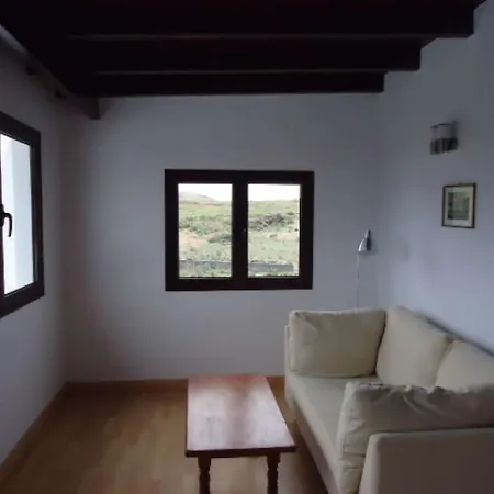 Sleeps 8 Wifi ヴィラ Tahiche