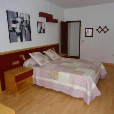 Sleeps 8 Wifi Таиче