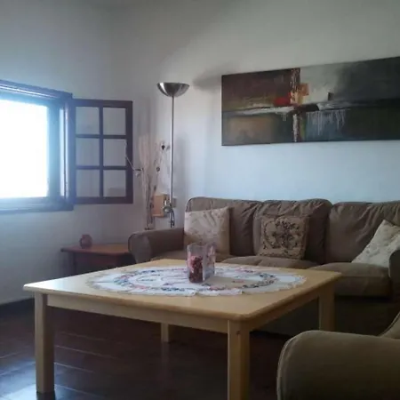 Βίλα Sleeps 8 Wifi Tahiche